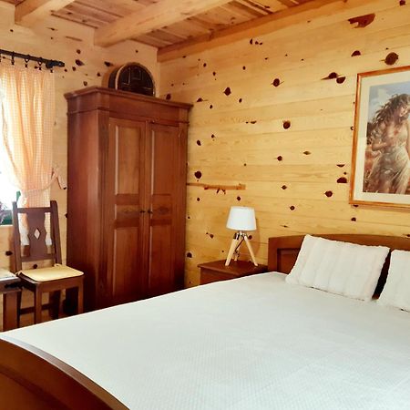 El Paso City, Zlatibor - Unique Wooden Cottages, Treehouse, Wild West Rooms, Accommodation 1-6 People Exterior photo