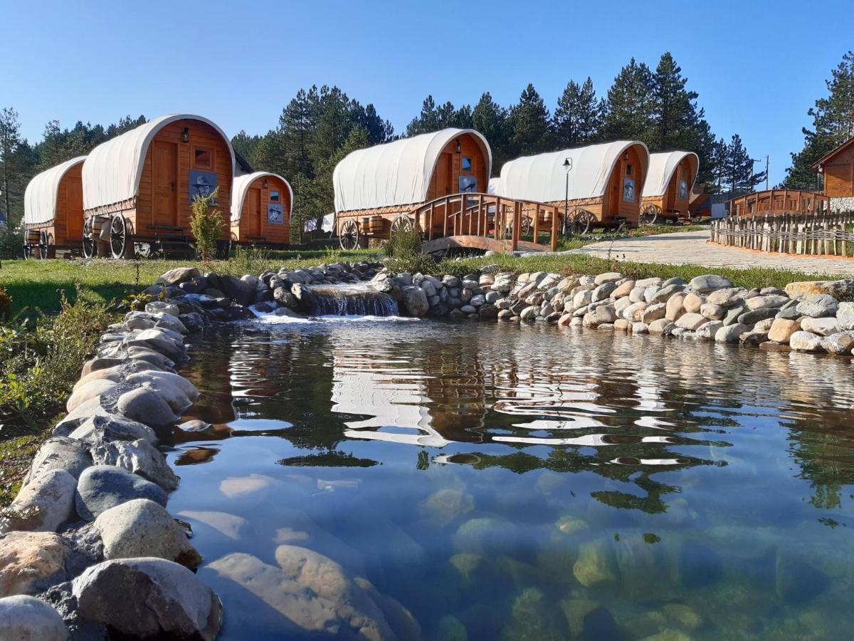 El Paso City, Zlatibor - Unique Wooden Cottages, Treehouse, Wild West Rooms, Accommodation 1-6 People Exterior photo