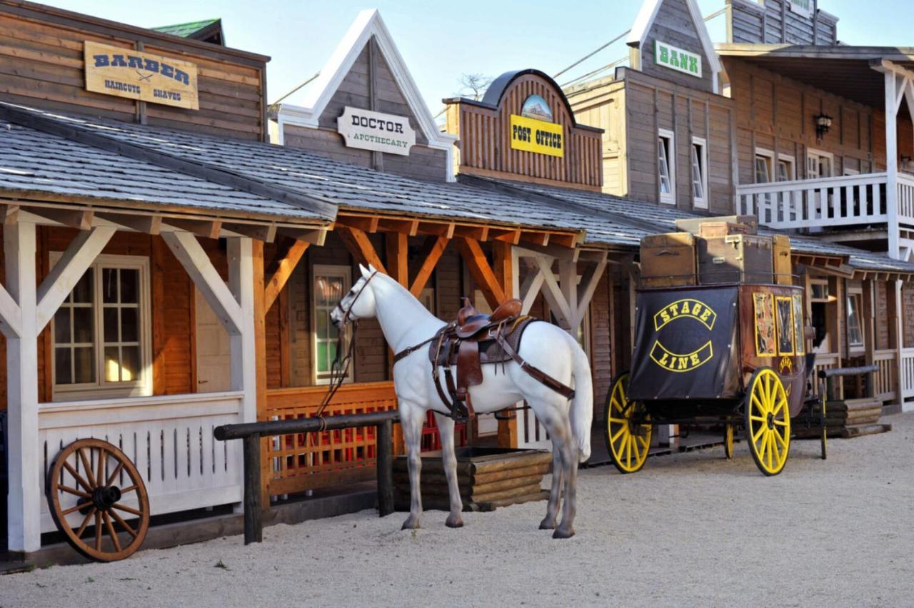 El Paso City, Zlatibor - Unique Wooden Cottages, Treehouse, Wild West Rooms, Accommodation 1-6 People Exterior photo
