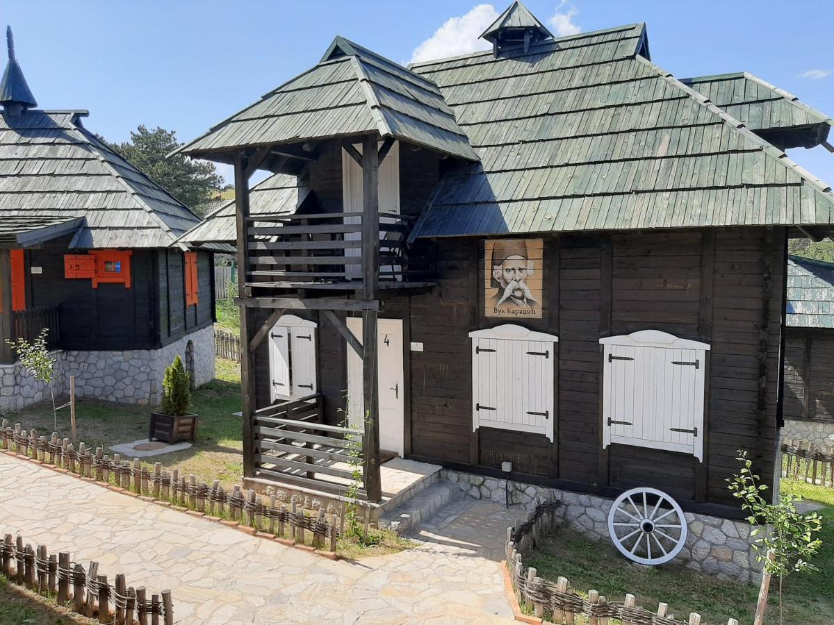 El Paso City, Zlatibor - Unique Wooden Cottages, Treehouse, Wild West Rooms, Accommodation 1-6 People Exterior photo