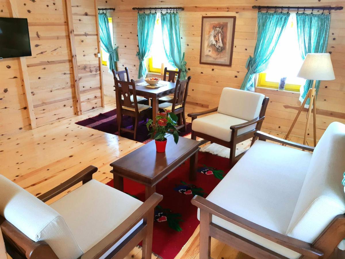 El Paso City, Zlatibor - Unique Wooden Cottages, Treehouse, Wild West Rooms, Accommodation 1-6 People Exterior photo