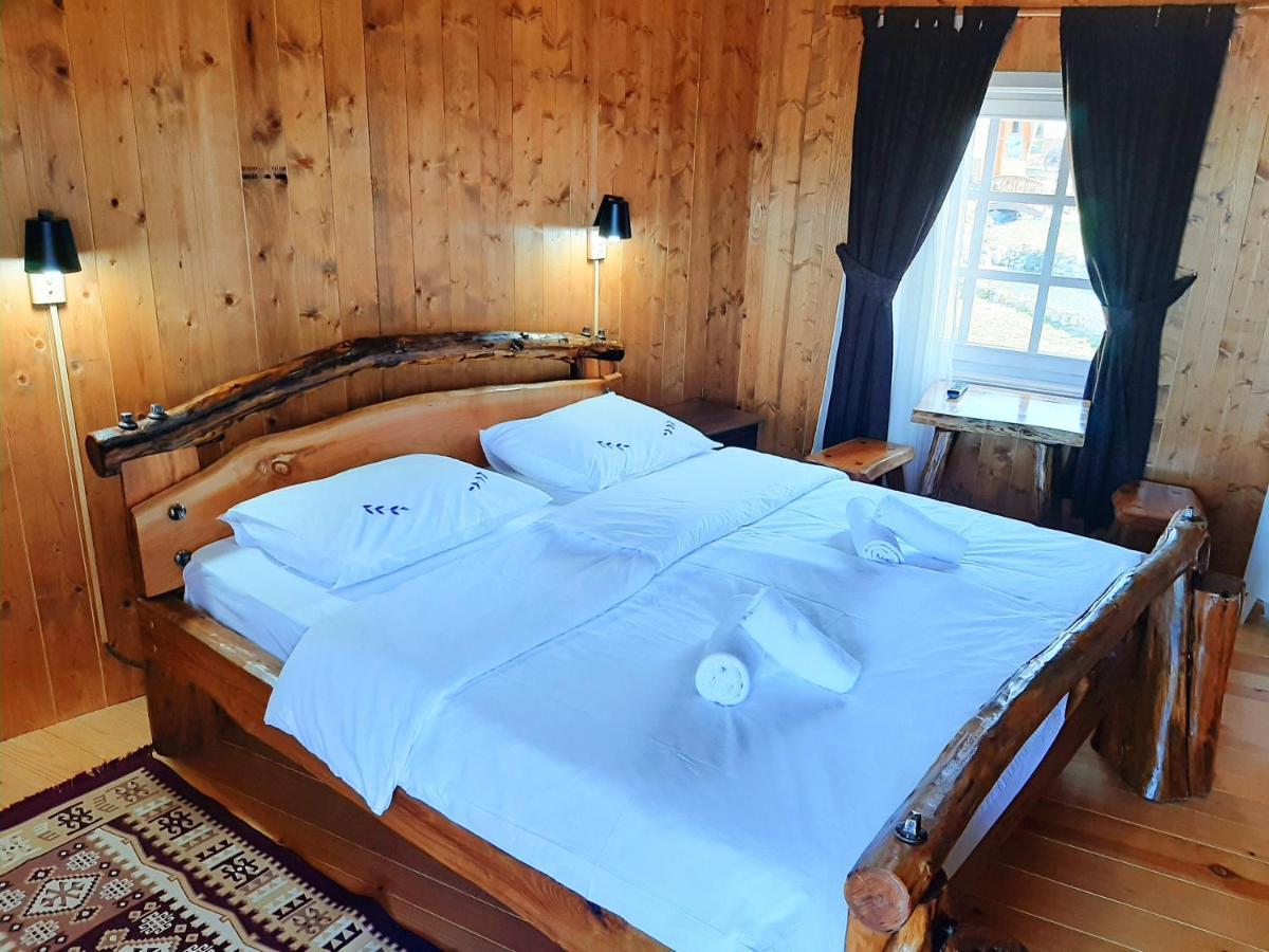 El Paso City, Zlatibor - Unique Wooden Cottages, Treehouse, Wild West Rooms, Accommodation 1-6 People Exterior photo
