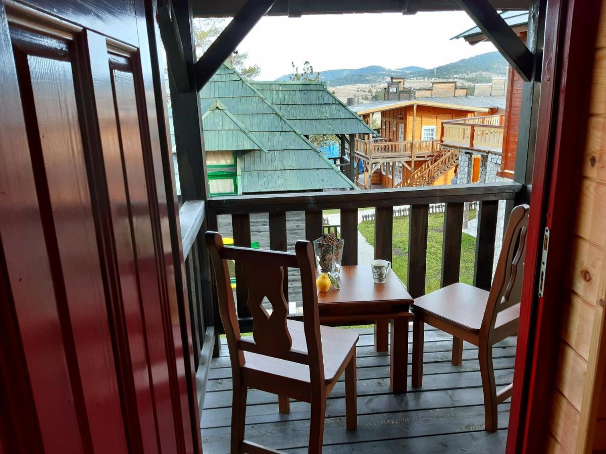 El Paso City, Zlatibor - Unique Wooden Cottages, Treehouse, Wild West Rooms, Accommodation 1-6 People Exterior photo
