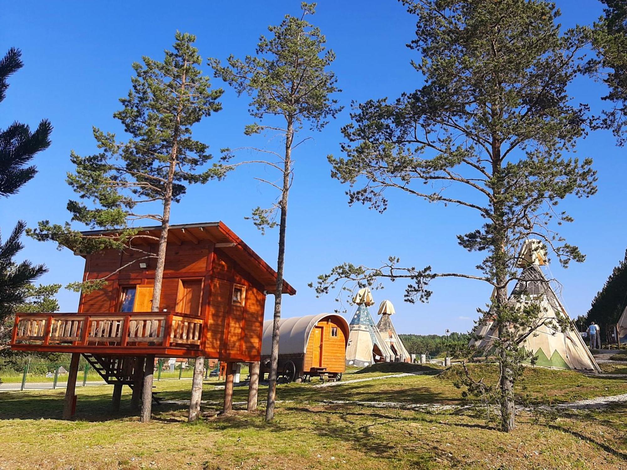 El Paso City, Zlatibor - Unique Wooden Cottages, Treehouse, Wild West Rooms, Accommodation 1-6 People Exterior photo